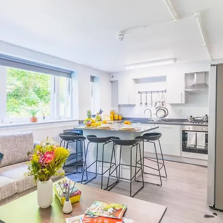 Stylish Private Bedrooms And At Beech Gardens Student Apartamento *