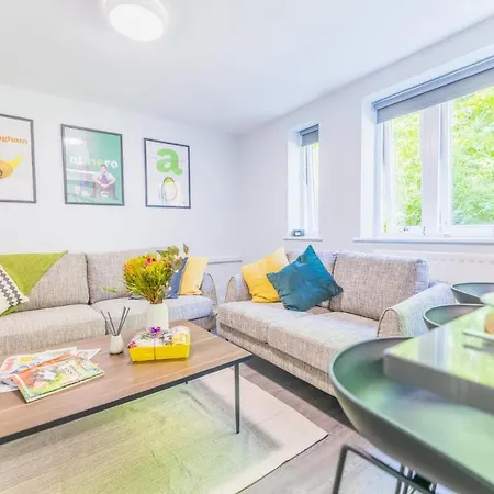 Stylish Private Bedrooms And At Beech Gardens Student Birmingam