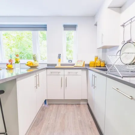 Stylish Private Bedrooms And At Beech Gardens Student * Birmingam